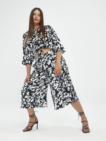 MAT black and white culottes